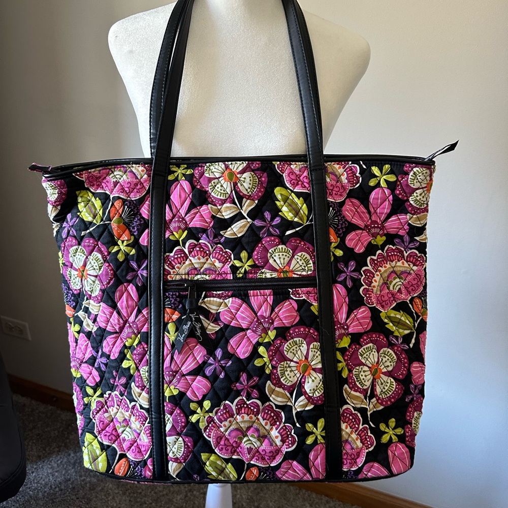 Vera Bradley grand tote in pink pirouette pattern. New without tags.